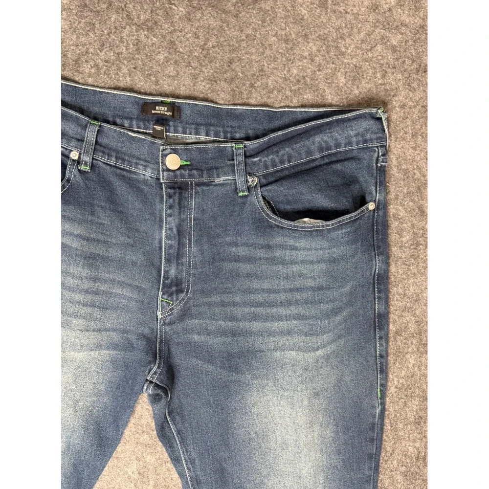 True Religion Ricky Relaxed Straight Jeans Mens 42 Blue Denim Neon‎ Green Stitch
